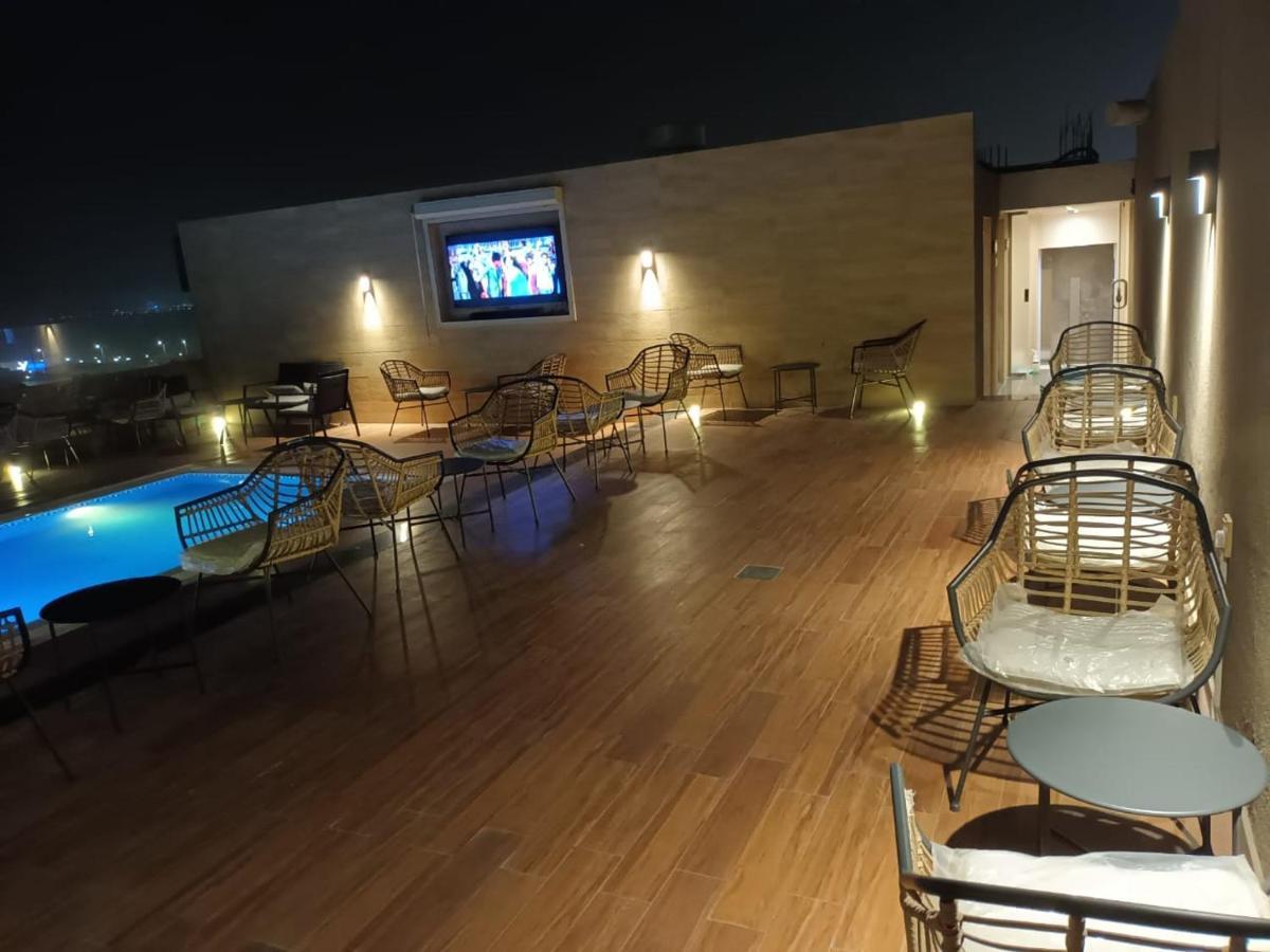 Naviti Warwick Dammam Hotel Exterior photo