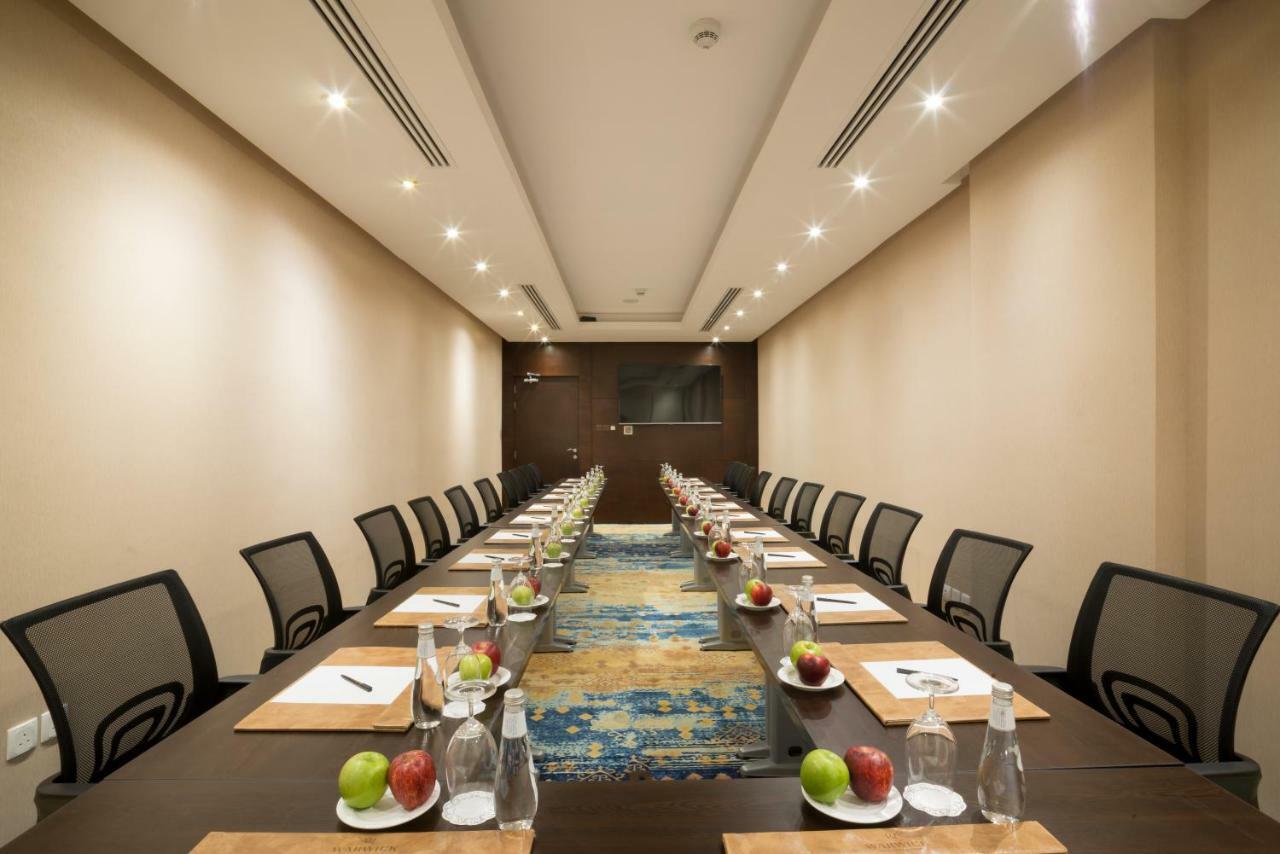 Naviti Warwick Dammam Hotel Exterior photo