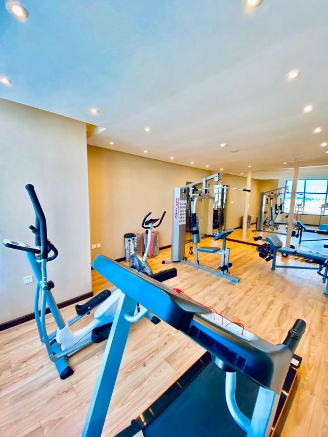 Naviti Warwick Dammam Hotel Exterior photo